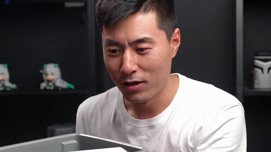 垃圾桶里捡到个外星人x14！