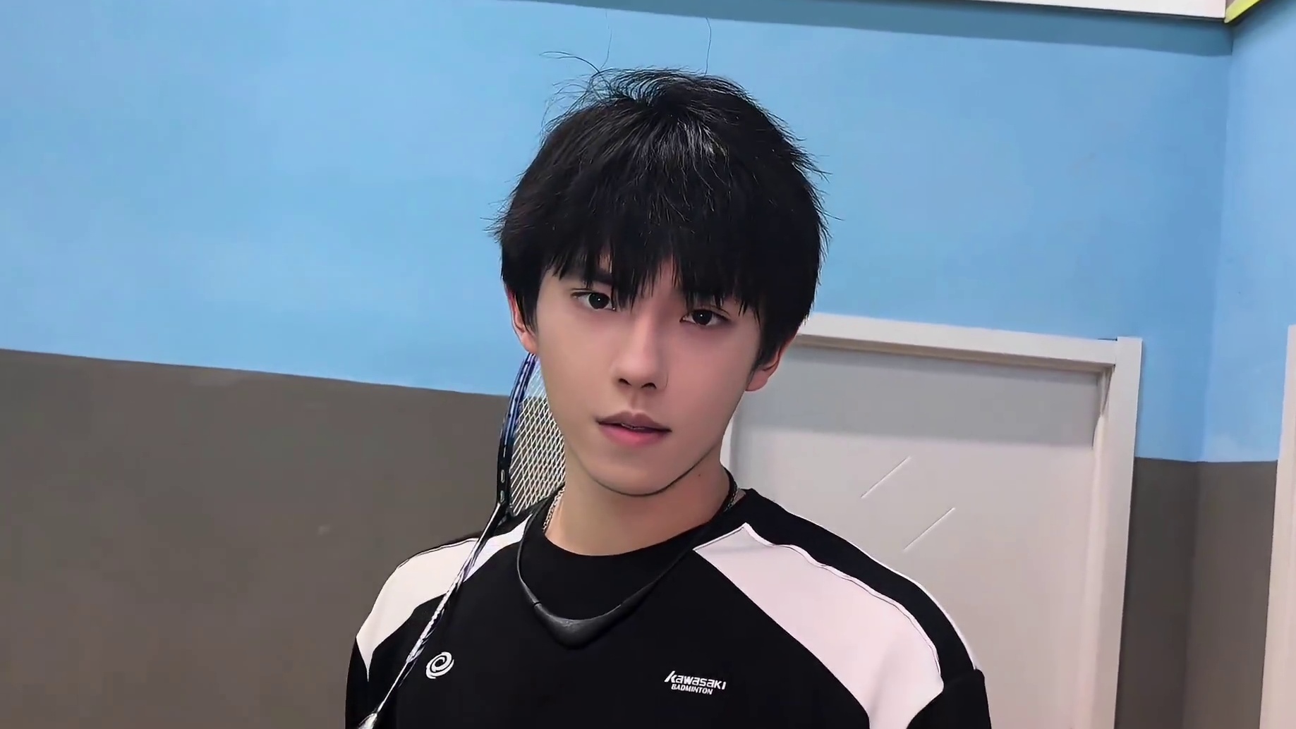 偶遇球场男神竟然。。。