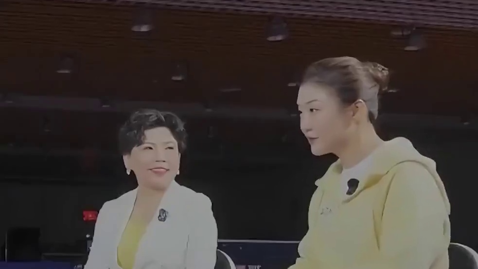 为啥邓亚萍上场比赛前都要把自己的脚跺麻了？（央视频号：体坛零距离）