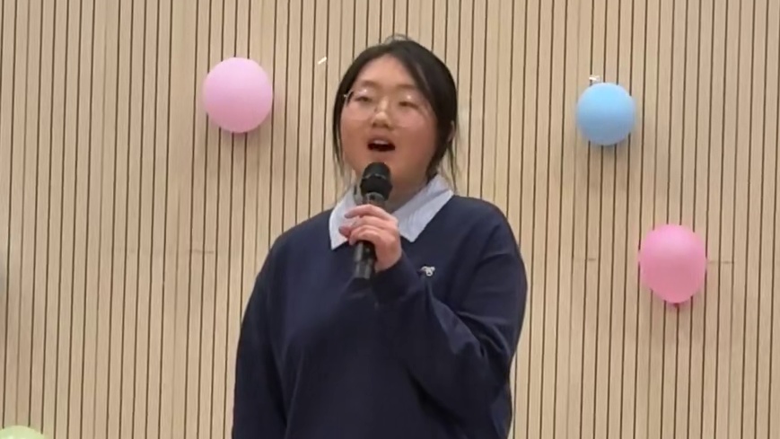 我们学校也有属于我们的韩红和孙楠#校园歌手大赛 #校园歌手大赛 #美丽的神话。@七点多 ，这是视频中的女生～男生是i人，保护下。元旦晚会期待再次合唱哈～