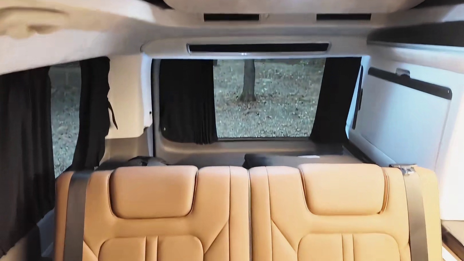 第1集：暴雨天山中搭建帐篷，房车帐篷营地，享受户外露营