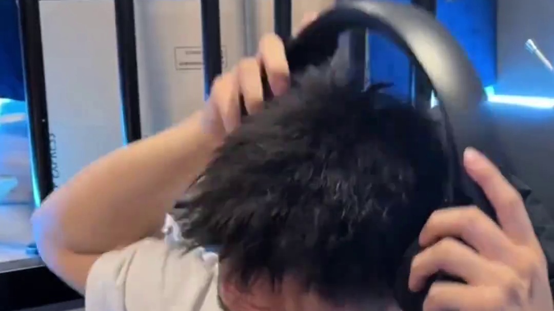 我只能说实力不分上下