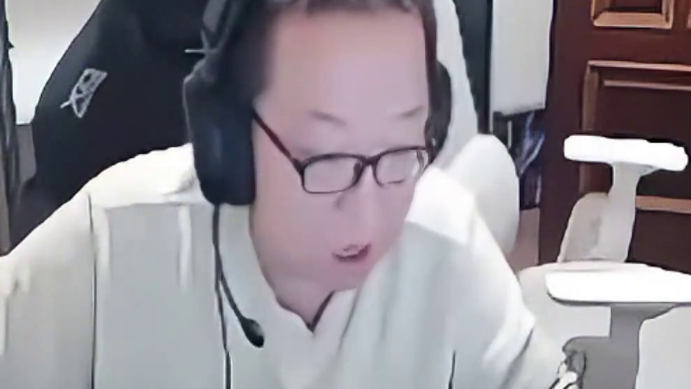 草莓争BA杯裁决稳健三连杀，绝迹调侃暗示Doo代打