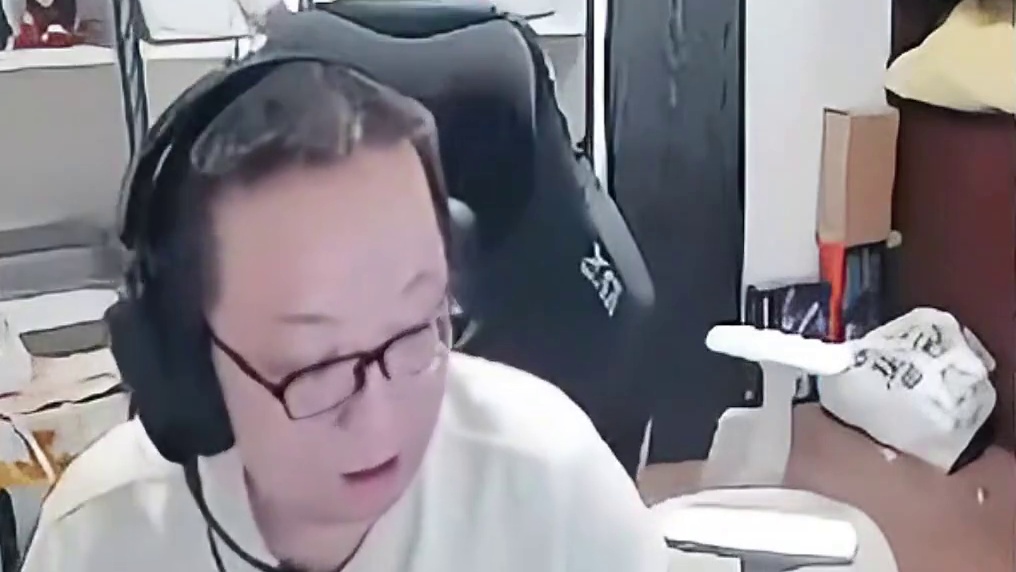 给绝迹园区狠狠张脸，小林威争BA杯化身狙神两图乱杀