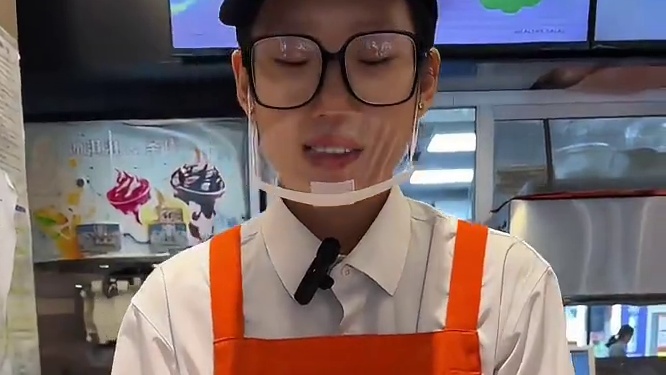 美味基周年庆活动，全鸡买一得三