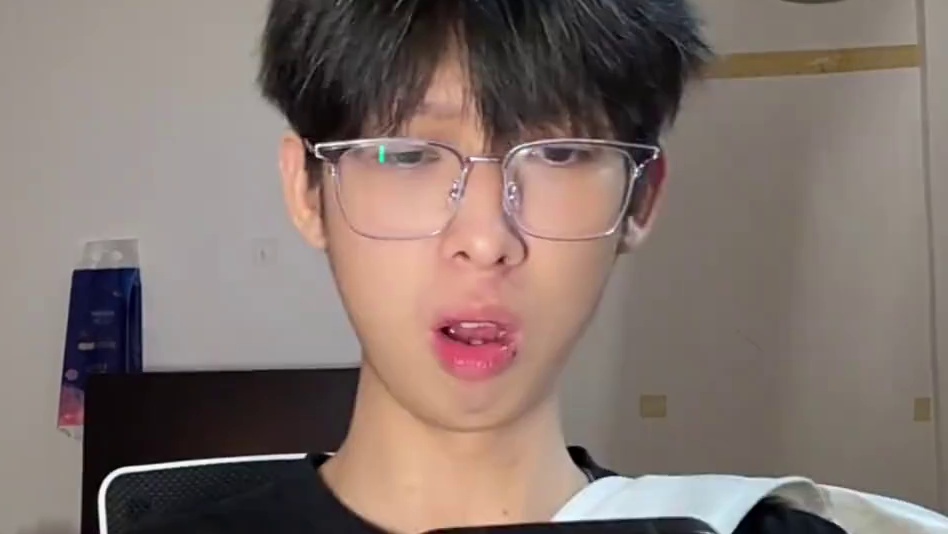 联动神秘章鱼男？