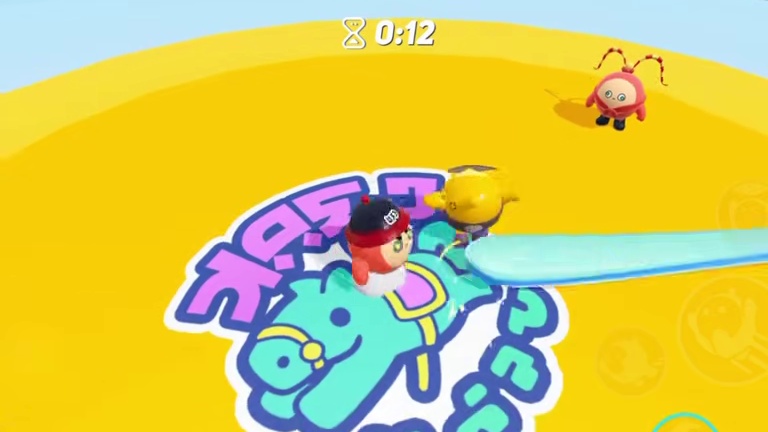 躲避叉子坚持30秒！