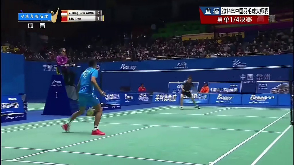 暴躁小伙试图打穿太极？！ 林丹久疏战阵被年轻小伙暴扣 立即安排军训 2014中国大师赛林丹v