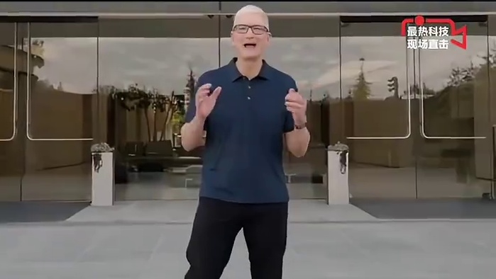 打脸苹果？！华为Mate70 Air真机对比iPhone Air，薄厚接近 续航拍照更强！