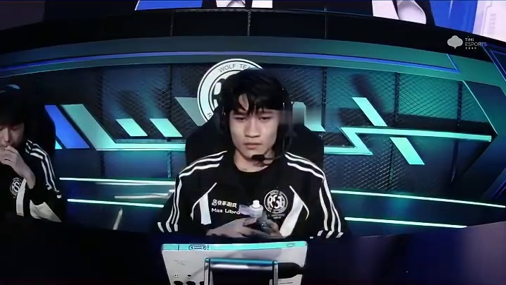 【2025S联赛秋季赛季后赛】第一周第三日第二场2V抢七赛 eStar vs RSG 第九局：11城