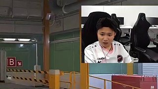 device鐵板大狙四殺防住蜜蜂的進攻