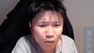 太抽象了，donk和chopper煙里互刀半天打的是自己人