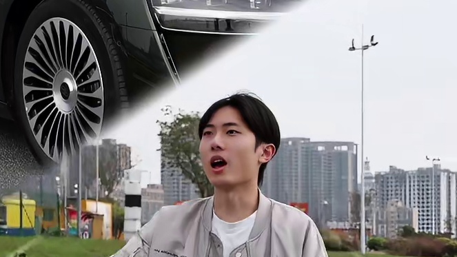 鸿蒙智行享界S9T离车泊入，现在的新能源车进化成这样了？再也不怕担心停不进车了