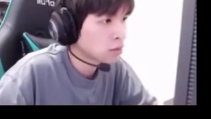 一个视频让你知道一年前的表哥有多强
