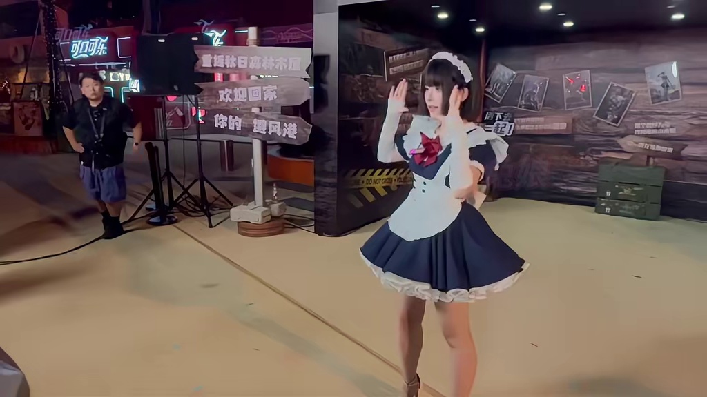 在线下随便找了个新同居，祝我们同居快乐！