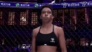 張偉麗鼻梁骨慘被打斷！瘋狂肘擊上演絕地逆襲