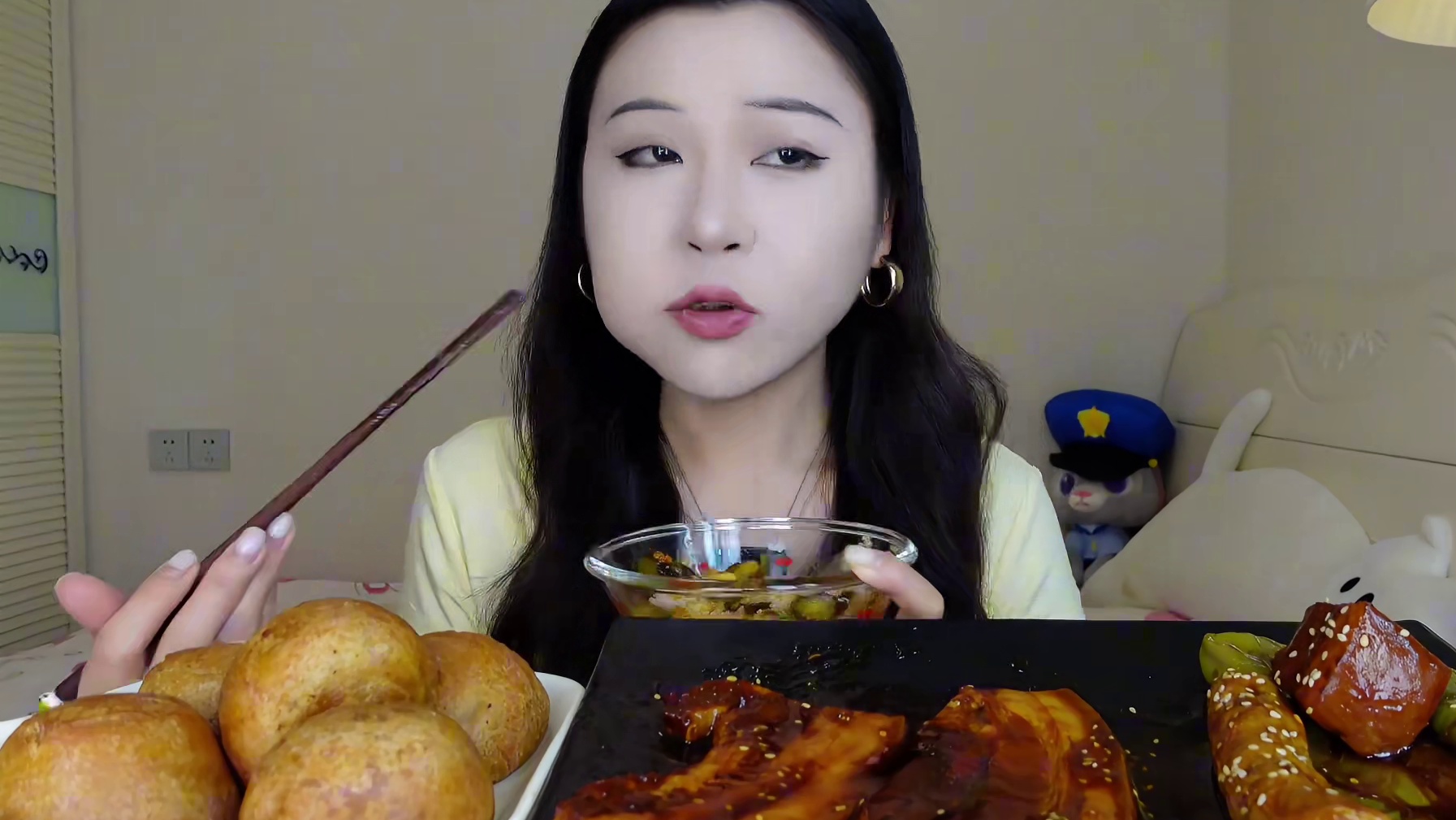 宅家炫大片酱汁把子肉爆汁玉兰饼！下饭头头！