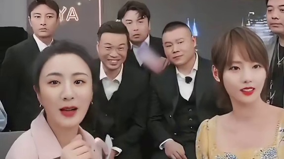 极限男人帮突袭薇娅直播间 直播秒变大型文艺演出