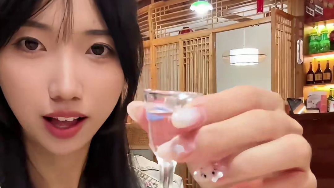 以前拍的，来感受乌镇一年一度的戏剧节