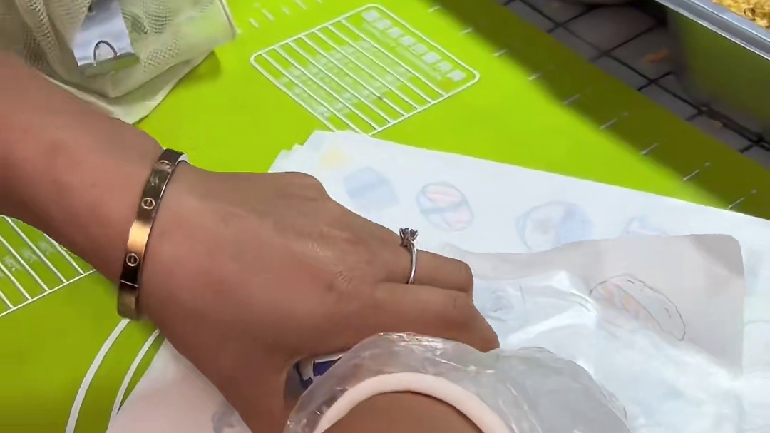 温州街头的糯米饭团～五块一个口感扎实！是校门口的味道～