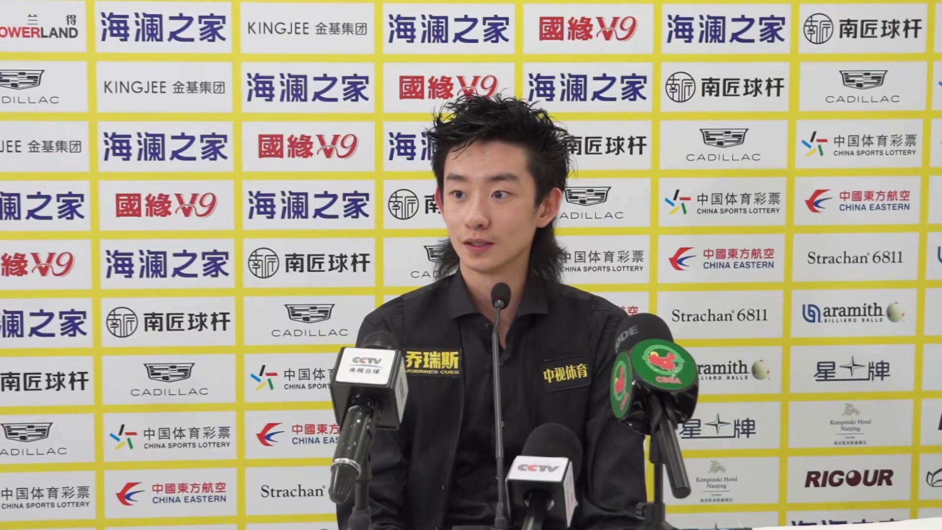 2025斯诺克国际锦标赛半决赛，吴宜泽9:6战胜赵心童，晋级决赛，赛后吴宜泽表达了对冠军的看法！