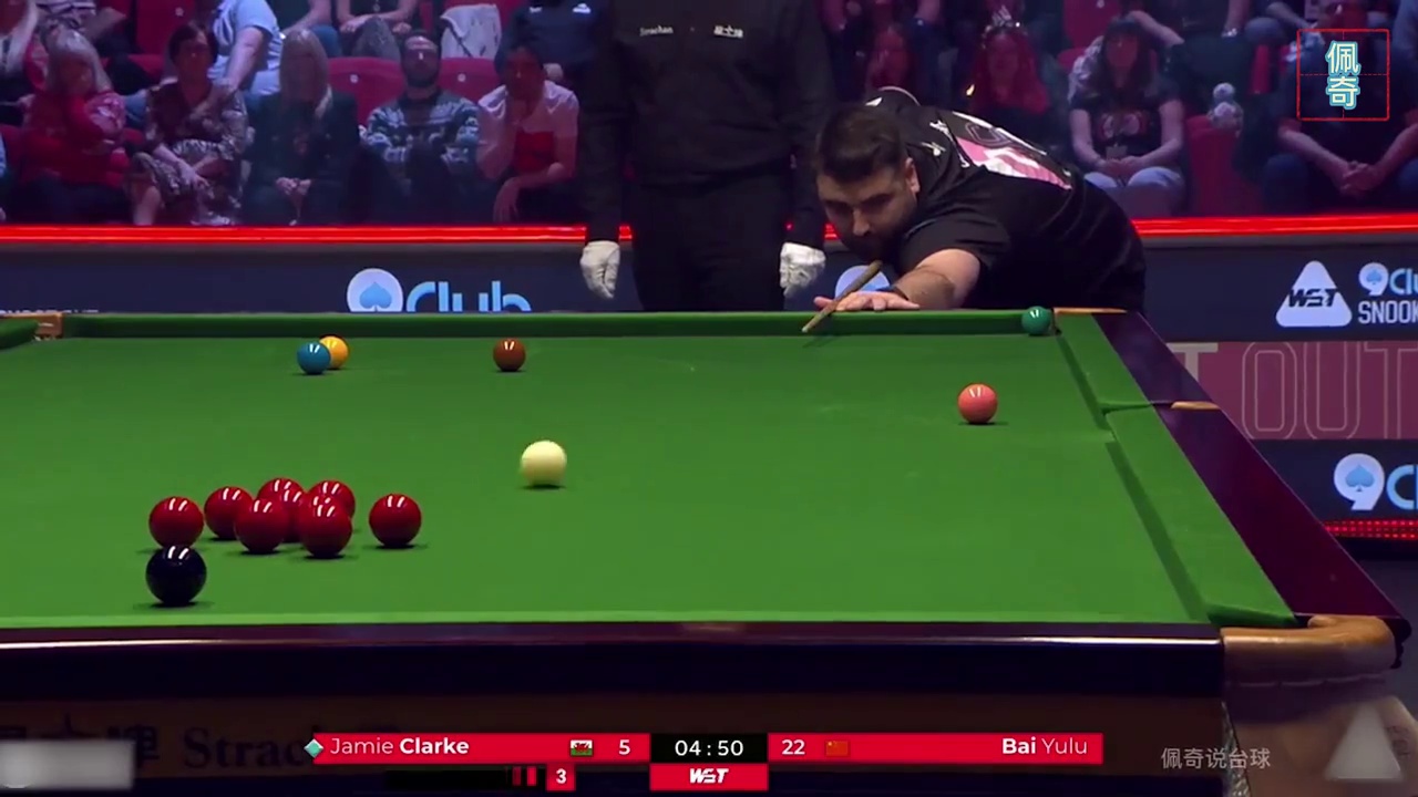 中国女将再创佳绩，三杆极限长台定乾坤，取胜后激动送飞吻！(2)