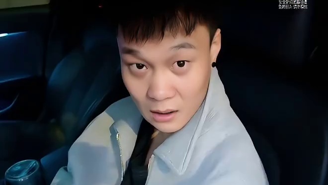 一路上两台神车