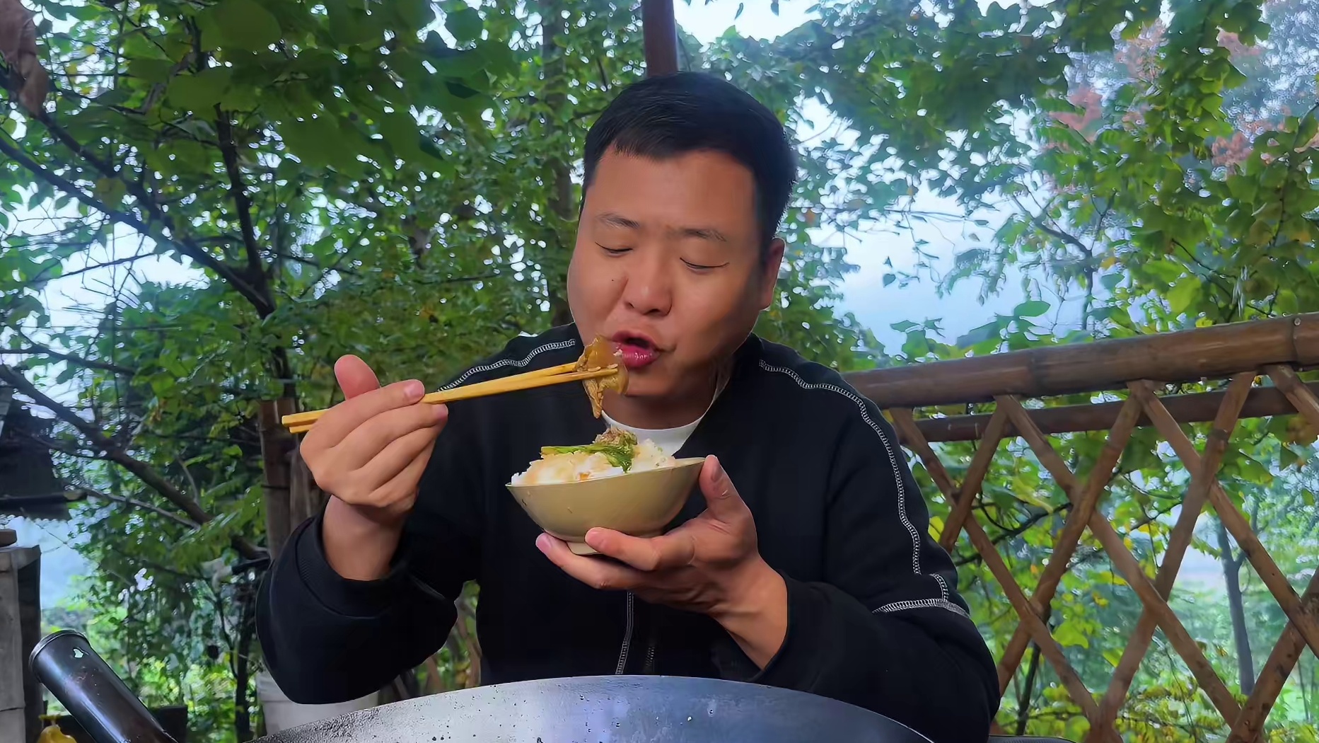 肥肉猪腰腰条肉炖一锅，青菜一烫，香迷糊了！