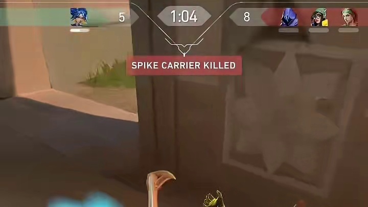 哈哈，跳起来的霓虹怪是不是忘了自己会滑铲？站着不动挨打，也太好欺负了吧