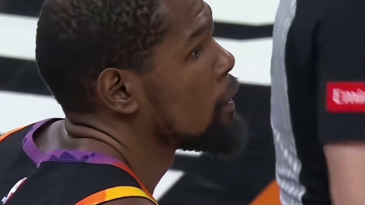 杜兰特有了想要退役的念头，那段属于我们的青春时光也消失了。