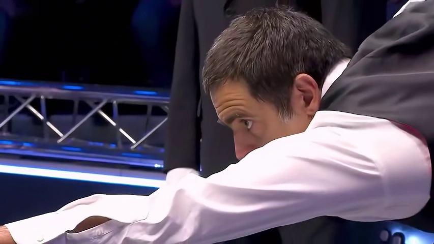 奥沙利文不讲武德！利用袋角斯诺克逼怀特用出“世纪扎杆”  (3)