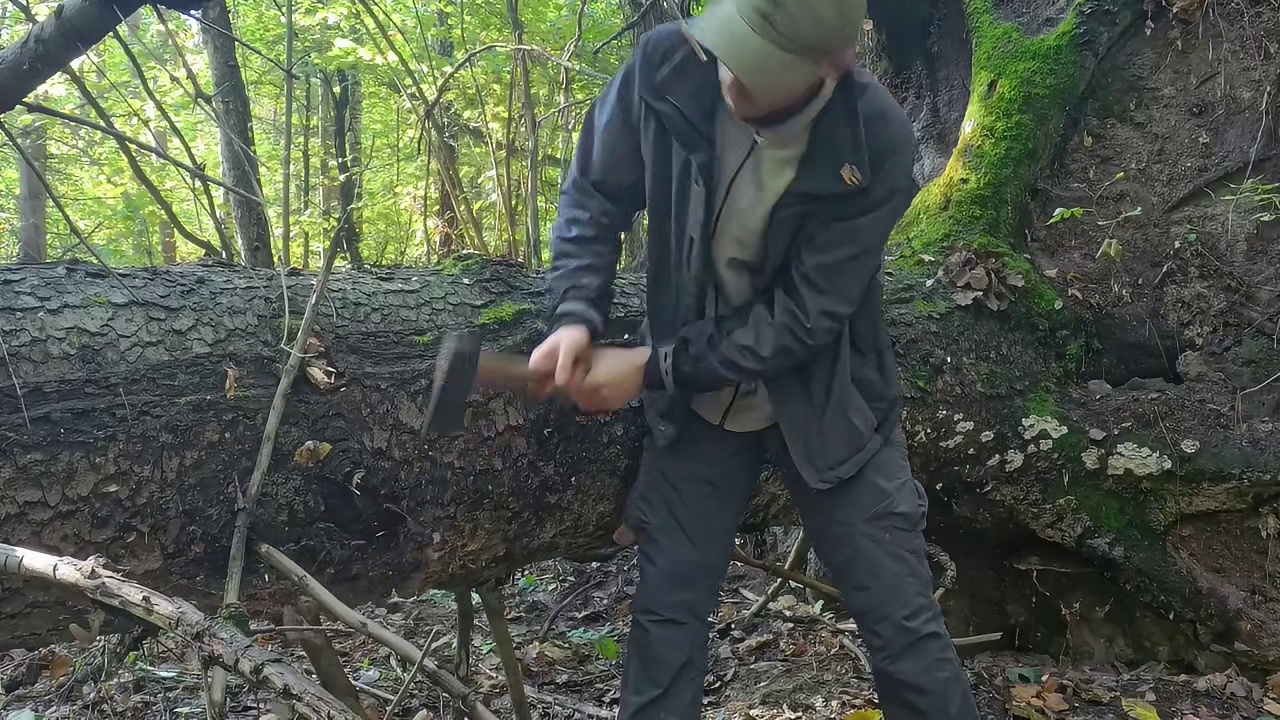 谁能拒绝睡前来一集解压的荒野建造，保证你看完美美进入梦乡 (1)