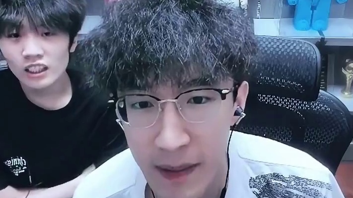 蔡哥天刀新服冲榜？两天怒氪好几万！