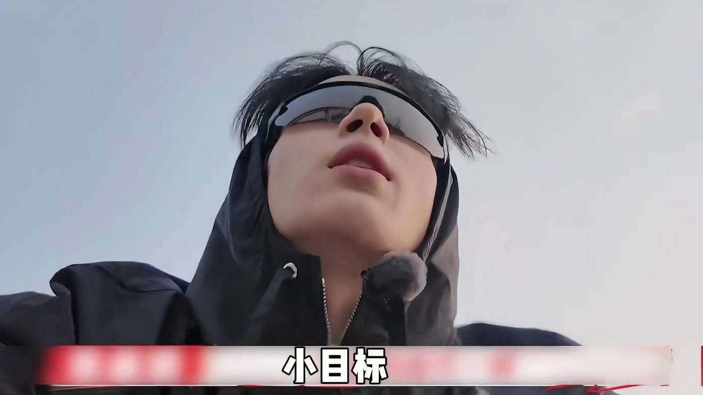 独居二十年的余承恩有严重洁癖