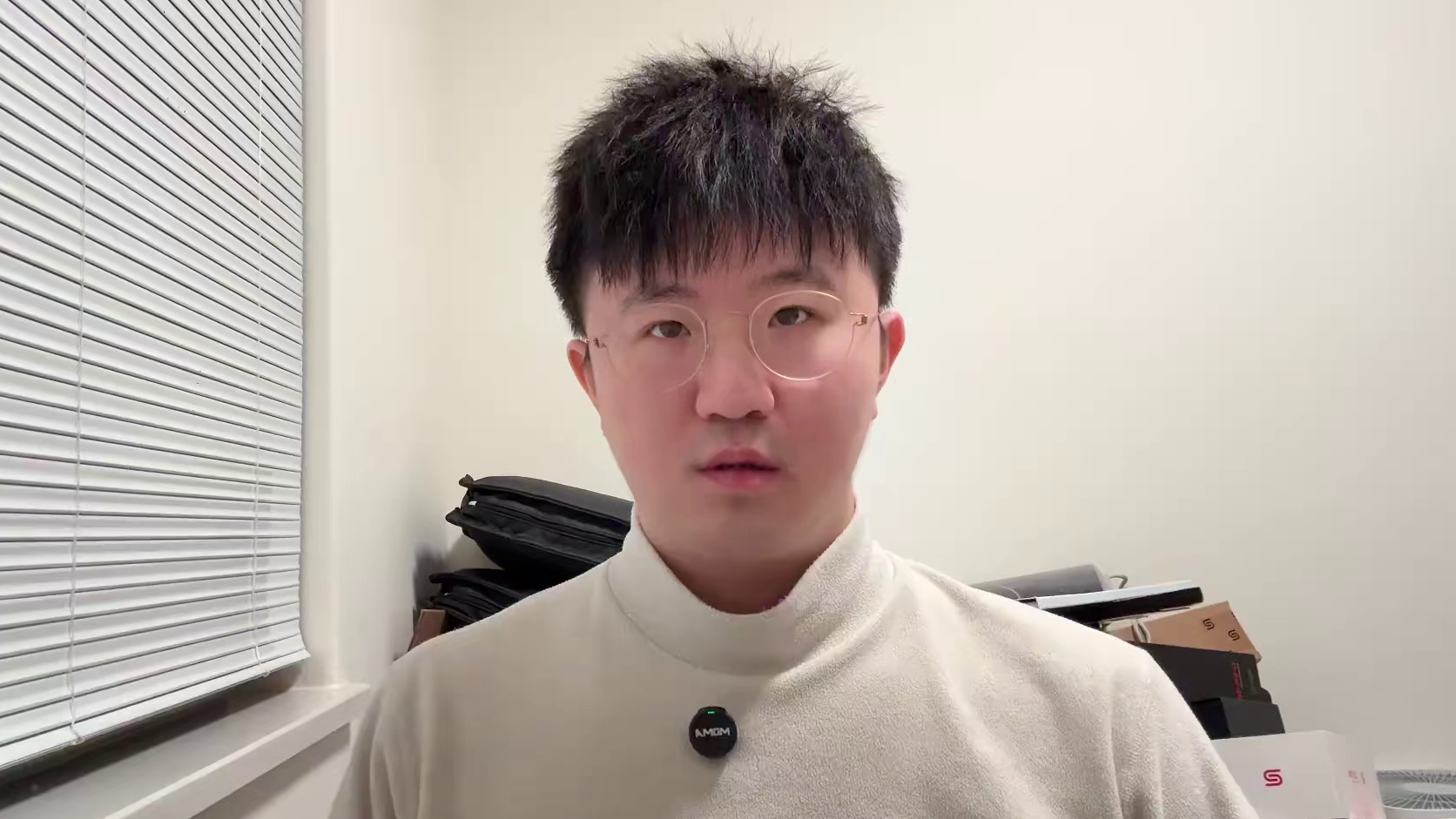 雷柏又一款中小手对称鼠标，雷柏VT0MAX