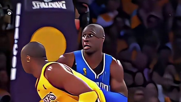 什么是实力，就是无视一切防守不甩锅把球送进篮筐