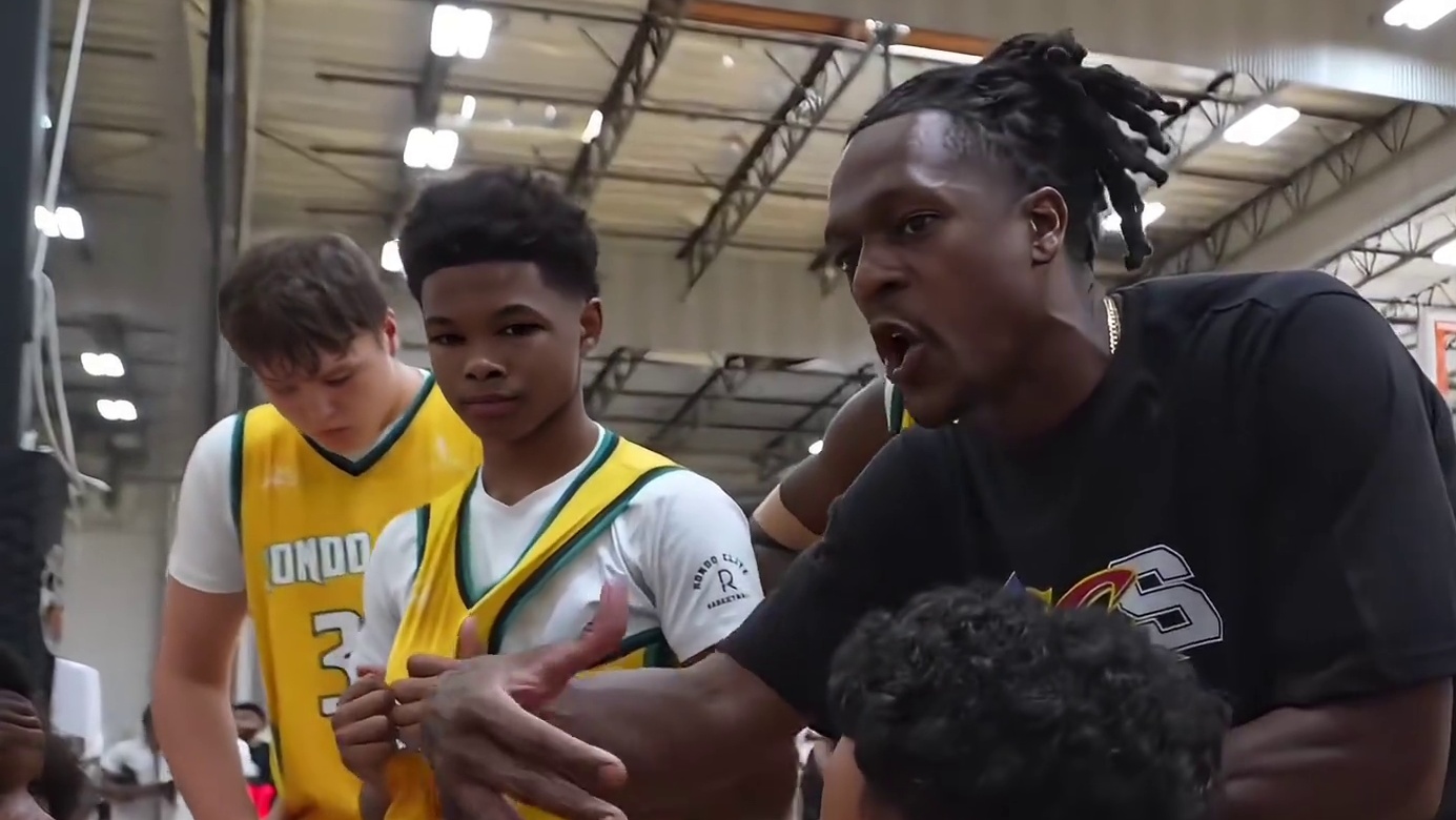 隆多之子：13岁不仅1米78，还超越了同时期的巨星爸爸