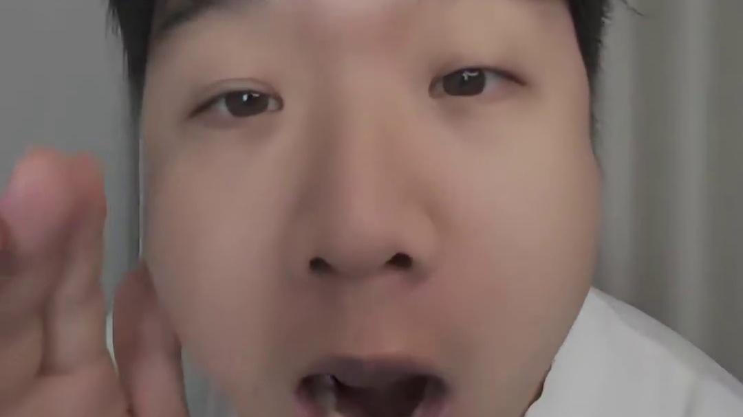 T1三连冠，faker六冠王，超威下赛季千万去T1打上单