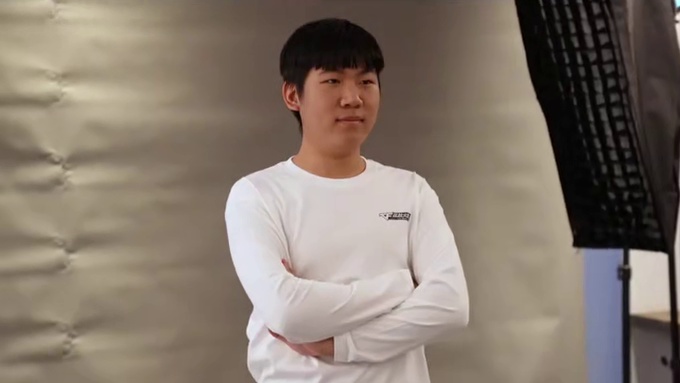 穿越火线U21青训营定妆照拍摄花絮来啦！跟着花絮第一视角，沉浸式感受青训生的定妆日常，这是新生代的风