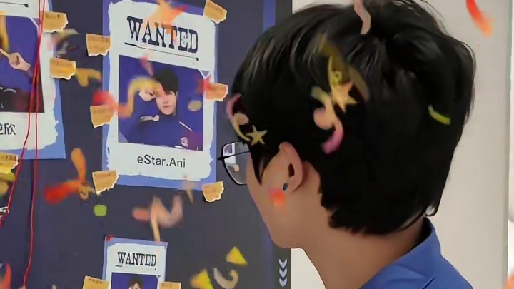 纪录大丰收！上周末以火热状态单场狂揽三张赛道纪录的eStar.Ani 如愿换上大头贴 另一边打破