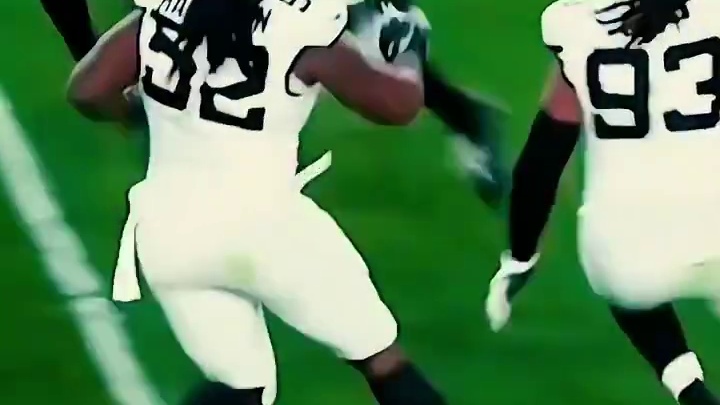 一年前的昨天 巴克利完成了载入史册的一幕 背后跨栏！#足球