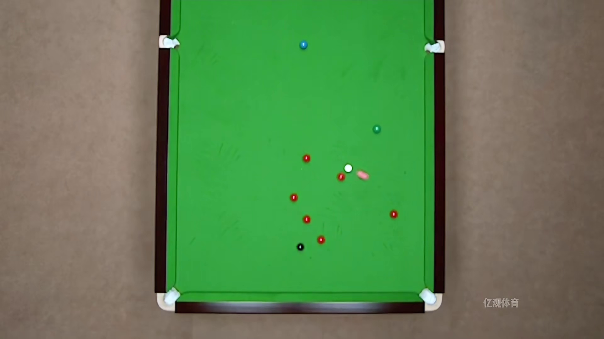 塞大师一杆大力不尊重，引出一道世纪谜题，他到底真的犯规了吗？  (1)