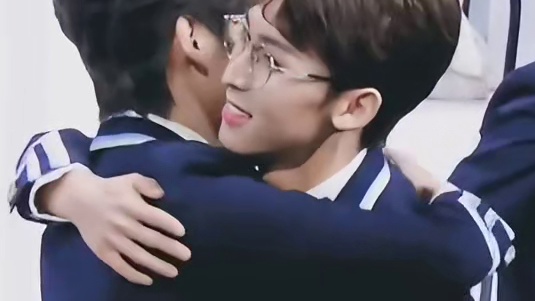 家人们！“好兄弟分什么彼此啊”！十周kdl