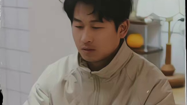 喝原汁怕渣多、出汁少？九阳三段榨原汁机直接颠覆认知！创新三段螺旋压榨技术，第一段破碎锁汁、第二段深榨