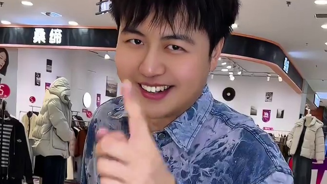 锦辉购物广场书香园14周年庆正式开启！好多优惠，快来啊！！！！！