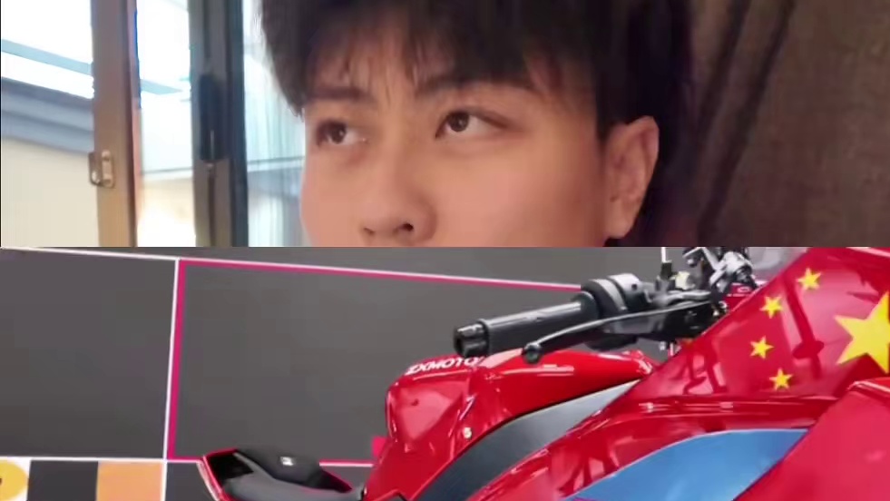 国外网友对张雪820RR的看法 这条视频比较长，讲了好多心里话，这么多年在美国赛车真的是受够了很多“