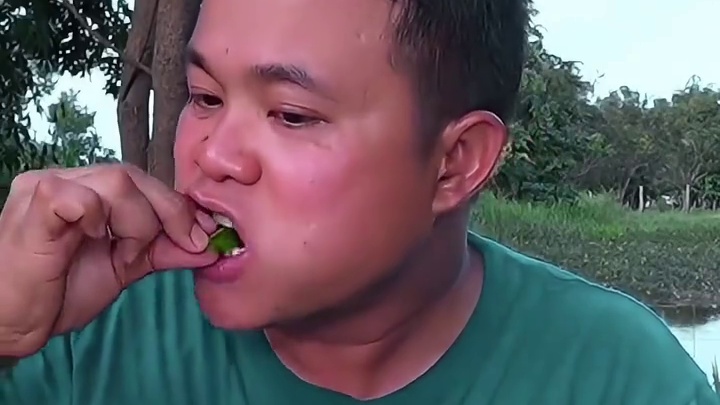 新鲜剁椒️满黄大蜗牛螺串串