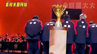 無(wú)數(shù)次感嘆，團(tuán)結(jié)適配的五人組就是最配拿冠軍的