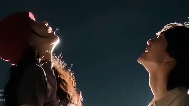 我差点就碰到夜空的星 可天亮了