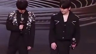 一諾教JackeyLove跳掃腿舞